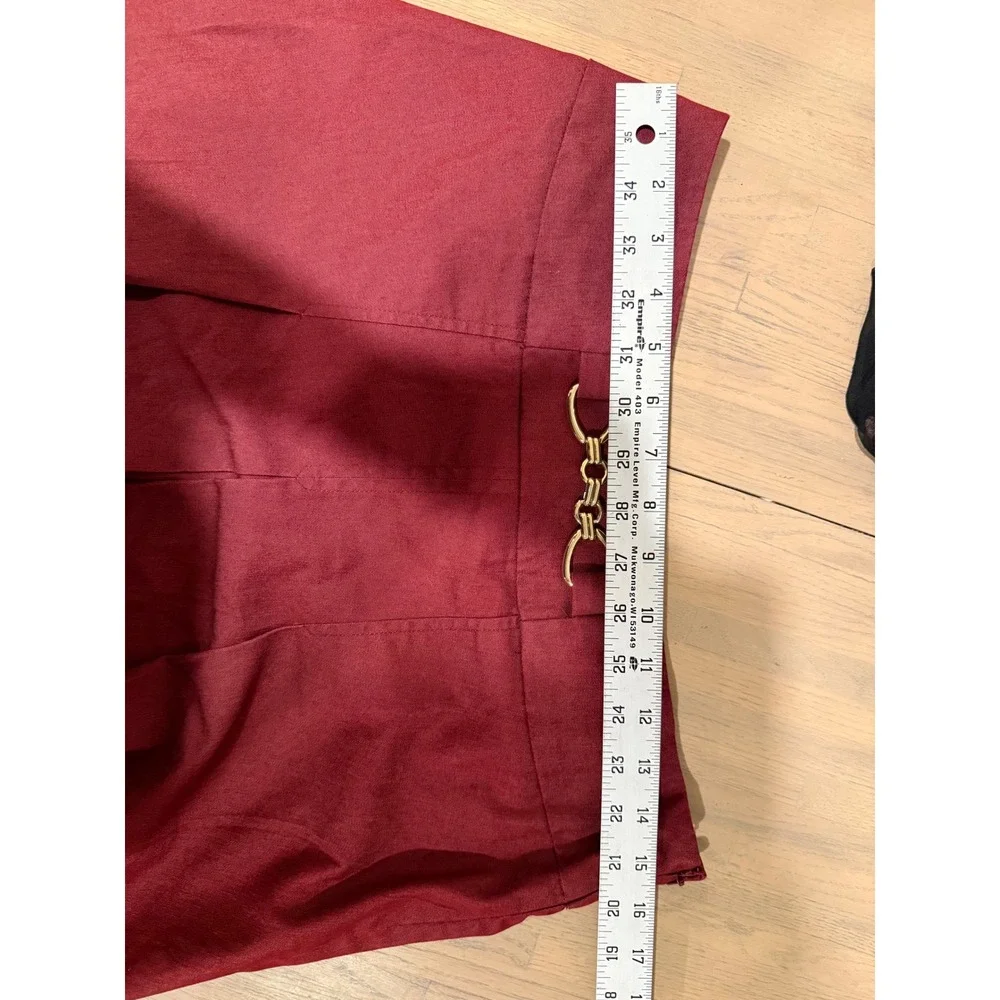 New York & Company‎ Burgundy Horsebit Pleated Knee Length Skirt Size 6 Stretch